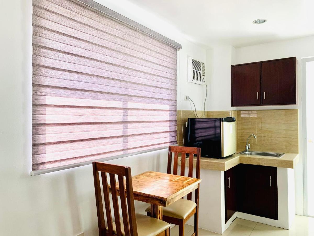 Crosswinds Hotel Paranaque City Zewnętrze zdjęcie
