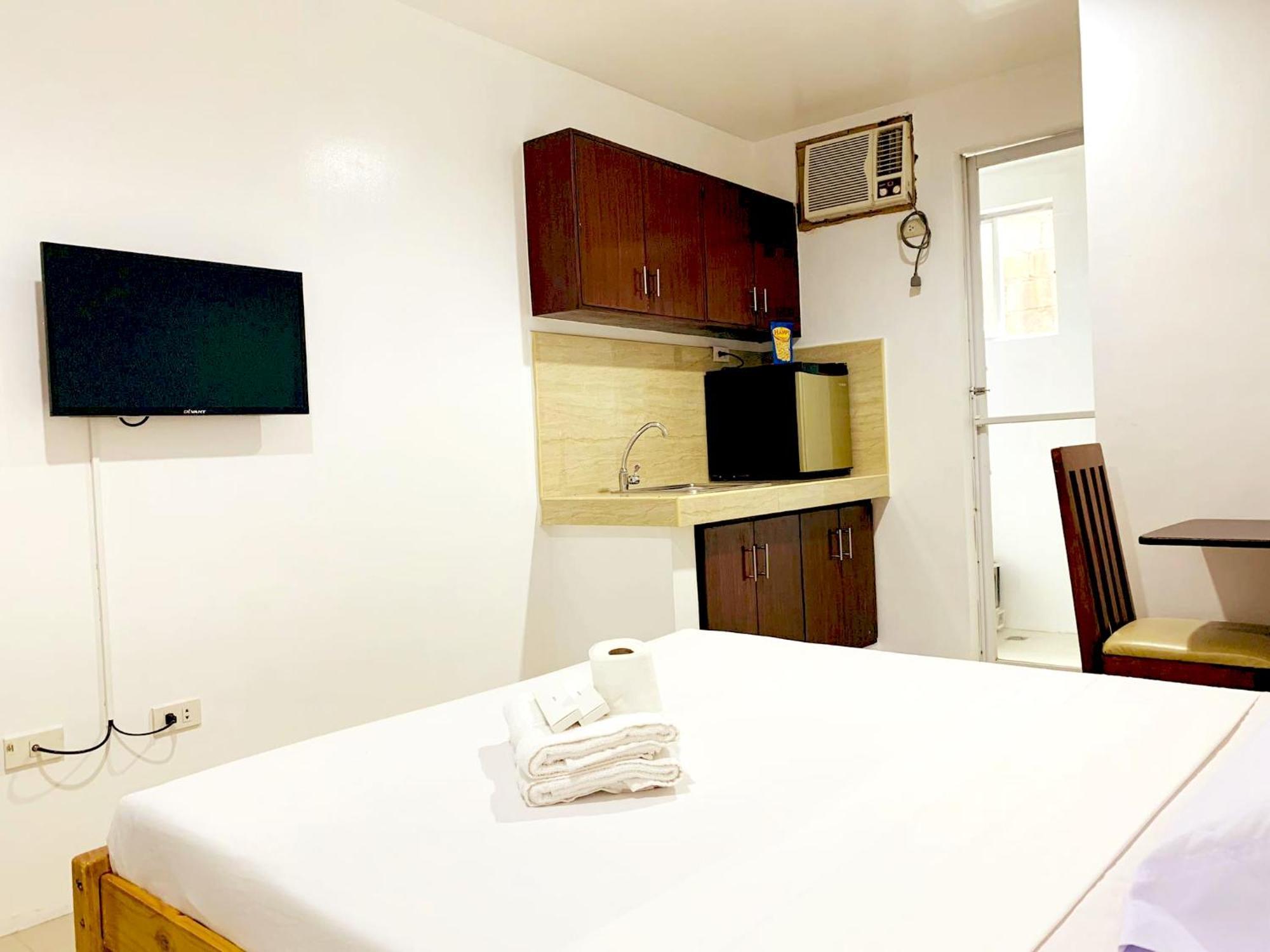 Crosswinds Hotel Paranaque City Zewnętrze zdjęcie
