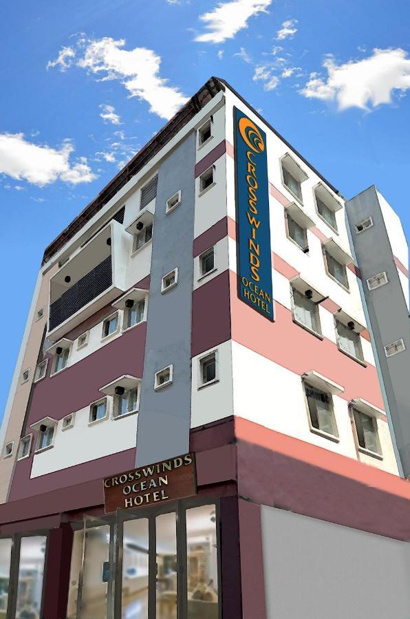 Crosswinds Hotel Paranaque City Zewnętrze zdjęcie