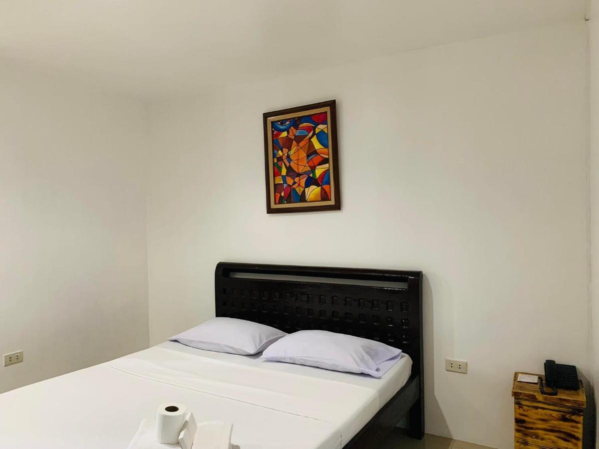 Crosswinds Hotel Paranaque City Zewnętrze zdjęcie